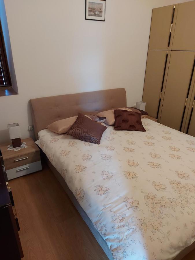 Apartment Nika ชิเบนิก ภายนอก รูปภาพ